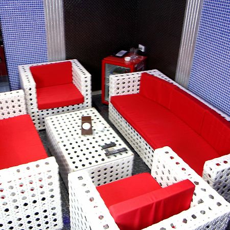 Hotel Roma Yerevan & Tours Exterior photo
